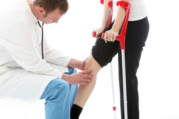 Check patient's knee knee with knee joints
